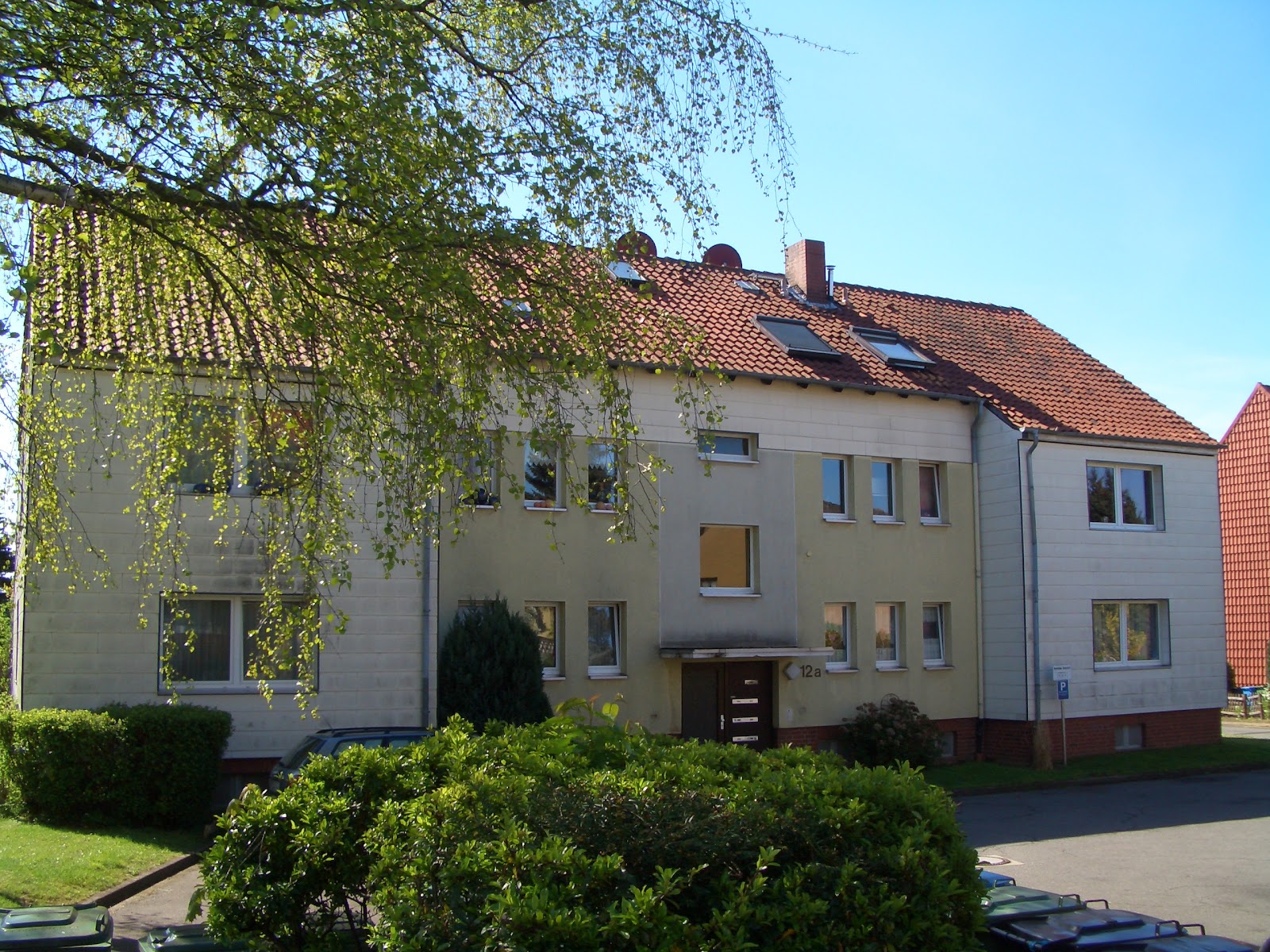 Geräumige 3 Zimmer-Wohnung mit PKW-Einstellplatz